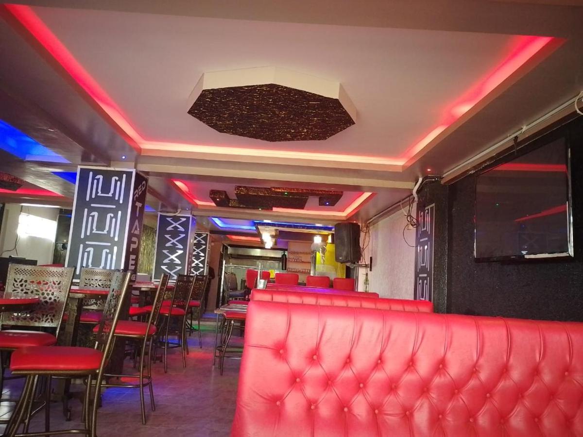 Royal Prince Hotel, Meru Extérieur photo